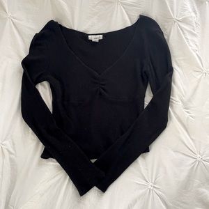 black long sleeve cinched top